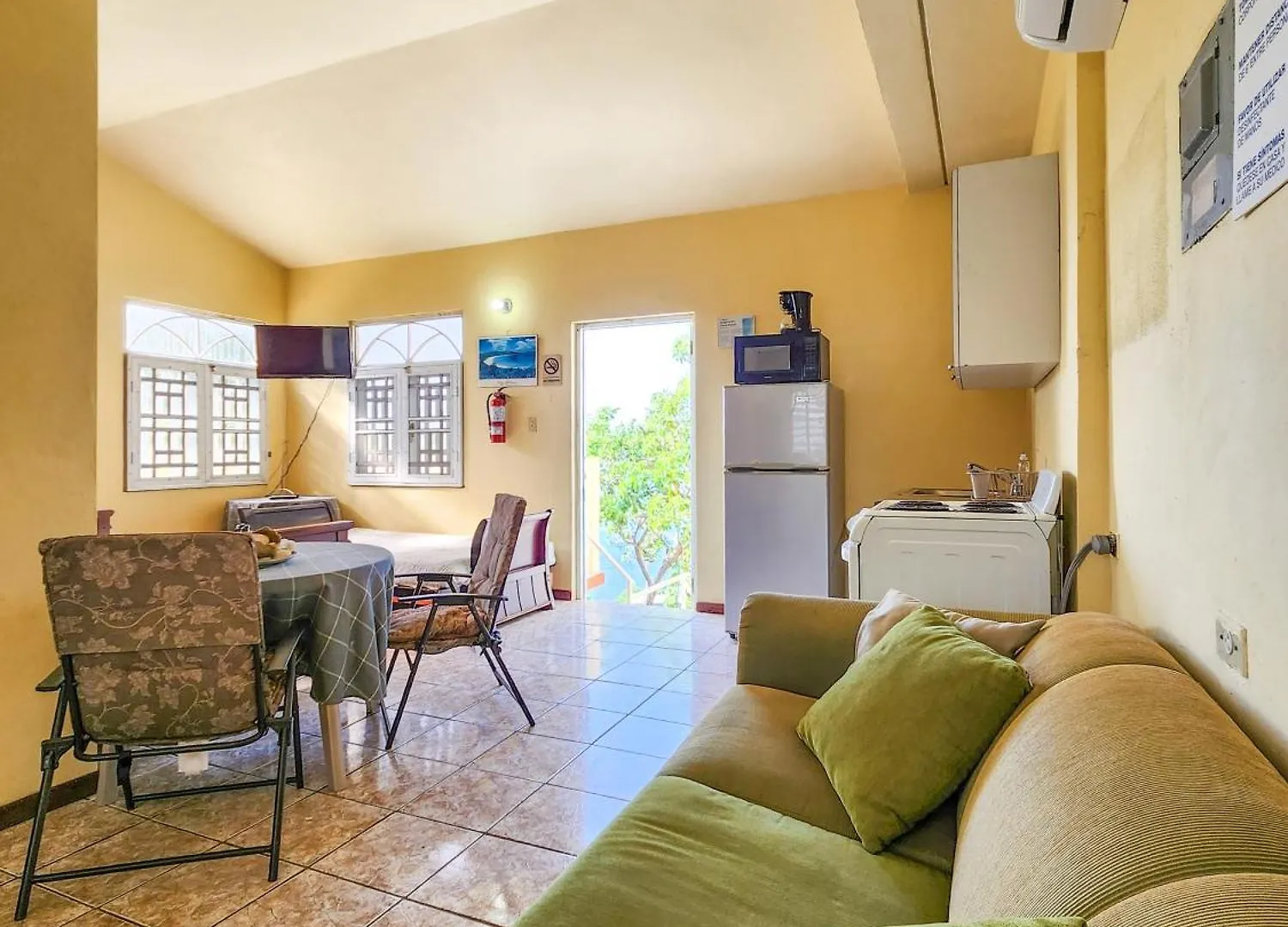 Casa Robinson Guest House 쿨레브라